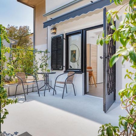 3 Minutes From The Beach: Lovely Studio Apartment Pula Exterior foto