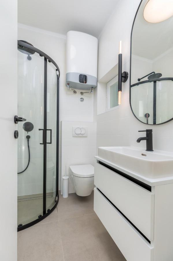 3 Minutes From The Beach: Lovely Studio Apartment Pula Exterior foto
